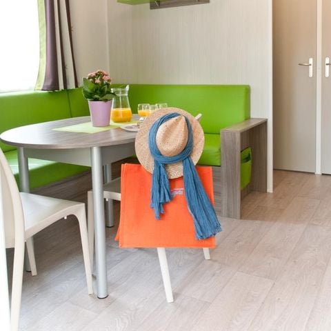 Mobilheim 4 Personen - ECO Mobilheim 2 Schlafz. LUDISIA (ab 10 Jahren) 24 m² + halbüberdachte Terrasse 4 Pers.