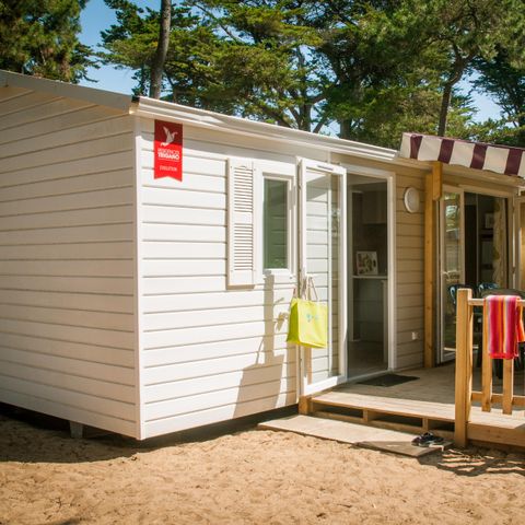 Stacaravan 4 personen - ECO Stacaravan 2bed. CORDOVA (2015) 27m² + Half overdekt terras 4/6 pers.