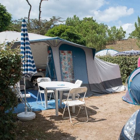 EMPLACEMENT - Forfait Confort : Emplacement + Véhicule + électricité