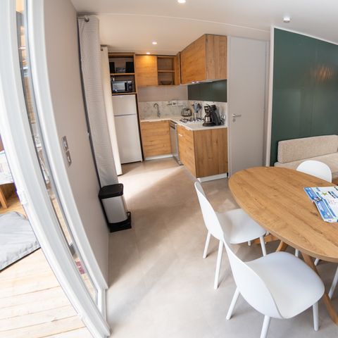 Stacaravan 4 personen - PREMIUM Stacaravan 2bed. GALET (2023) 31m² + Halfoverdekt terras 4 pers.
