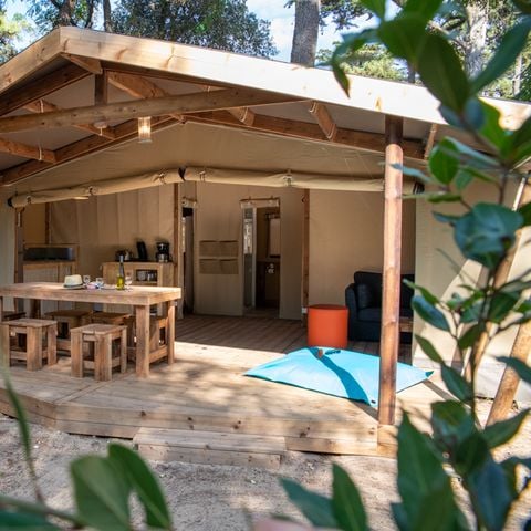 TENTE 5 personnes - Tente 2ch. GIROFLEE (2023) 32 m² + Terrasse semi-couverte 4/5 pers