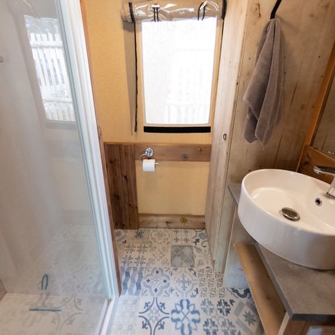 Zelt 5 personen - Zelt 2 Schlafz. GIROFLEE (2023) 32 m² + Halbüberdachte Terrasse 4/5 Pers.