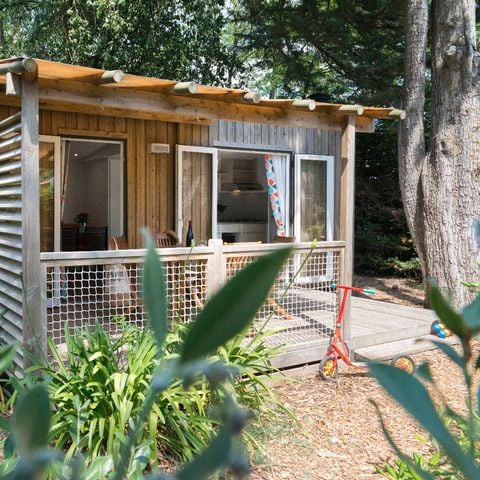 Mobilheim 6 Personen - CONFORT Mobilheim 2 Schlafz. CATLEYA (2017) 27m² + halboffene Terrasse, Wohnzimmer [Sonntag/Sonntag 4/6 Pers.