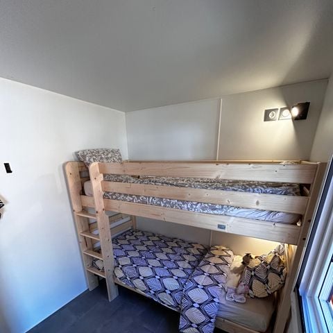 Stacaravan 4 personen - CONFORT Stacaravan PMR 2ch. CATLEYA 35m² + Half overdekt terras