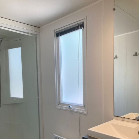 Stacaravan 4 personen - 011 - 2 slaapkamers