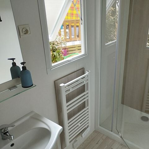 Stacaravan 4 personen - 033 - 2 slaapkamers