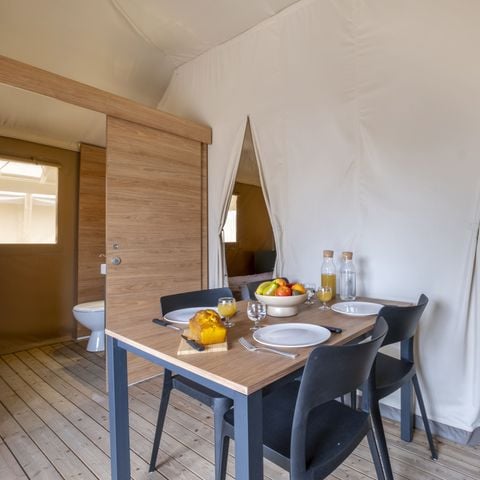 Tente en toile et en bois 4 personnes - Jungle Lodge 2chambres - avec SDB - 26m² 2/4 pers