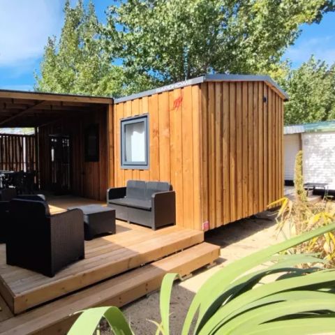 Mobile home 4 persons - Cabane Premium 3 Pièces 4 Personnes Climatisée+ TV
