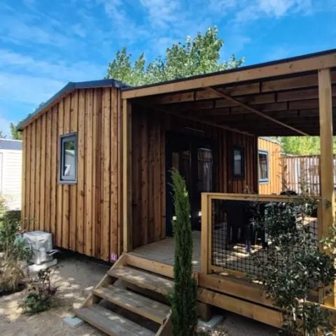 Stacaravan 4 personen - Cabane Premium 3 Pièces 4 Personnes Climatisée+ TV