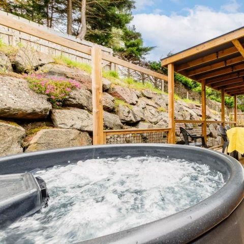 Stacaravan 6 personen - Premium 4 kamers 6 personen Airconditioning + TV + Jacuzzi