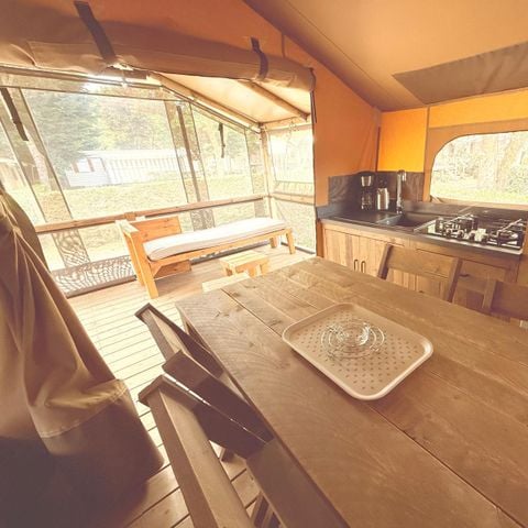 Canvas and wooden tent 5 persons - Kabane Lodge 34 m²