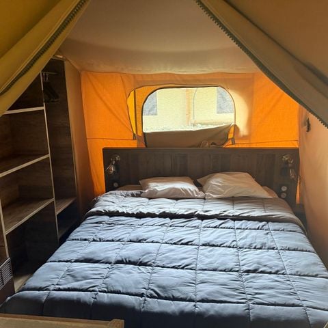 Canvas and wooden tent 5 persons - Kabane Lodge 34 m²