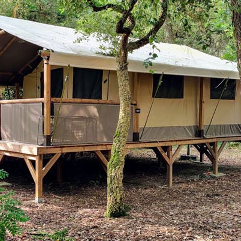 Canvas and wooden tent 5 persons - Kabane Lodge 34 m²