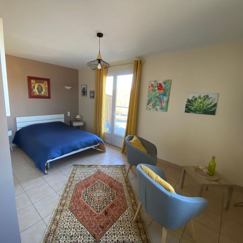 BEDROOM 2 people - Bed and breakfast LAURANNE