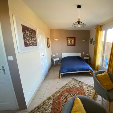 BEDROOM 2 people - Bed and breakfast LAURANNE