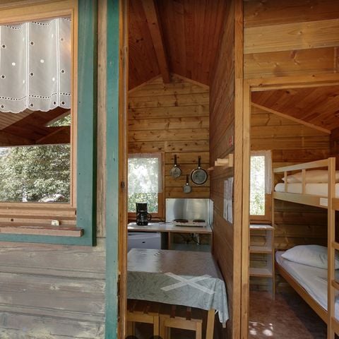 CHALET 4 personnes - CABANE (Sans sanitaires)