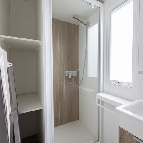 Stacaravan 5 personen - IBIZA 27m² - 2 kamers met houten terras
