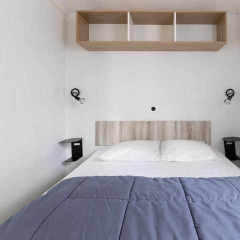 Stacaravan 6 personen - BERMUDES 31.50m² - 3 kamers - 6 slaapplaatsen, met houten terras