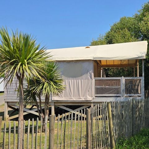 LODGE 5 personen - C - Lodge Pilotis - 2 slaapkamers, 24 m², met overdekt terras