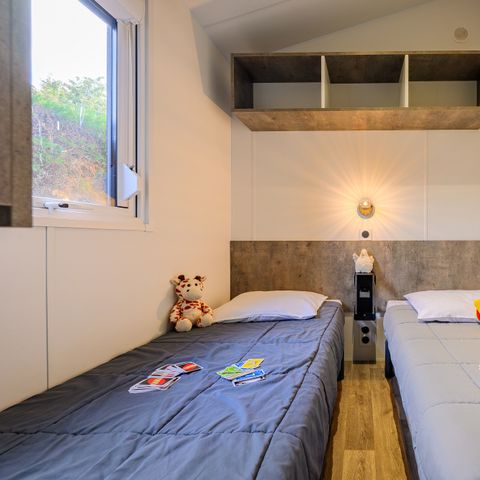 Mobilhome 8 personnes - SIGNATURE PRESTIGE 4 chambres - 40m2 - terrasse couverte 8 pers