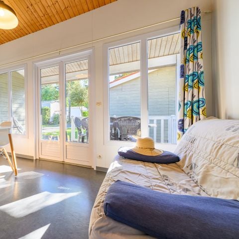 CHALET 4 personas - D/ CHALET CONFORT 2bed. duerme 4 - 35m2 - terraza integrada