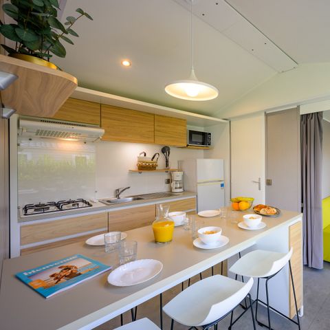 Mobilhome 4 personnes - D/ COTTAGE CONFORT 2 chambres - 30m2 - terrasse parasol 4 pers