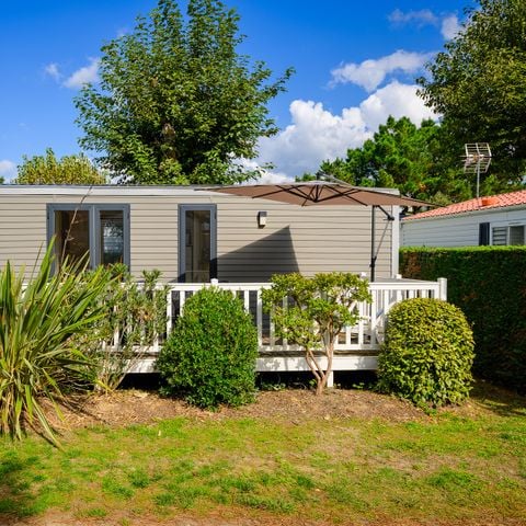 MOBILE HOME 6 people - COTTAGE CONFORT 3bed. 6 pers. - 35m2 - terrace with parasol