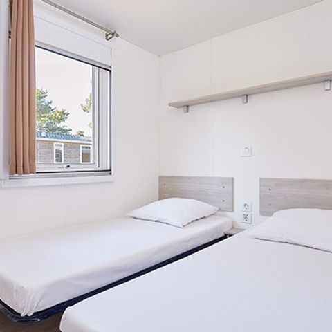 Stacaravan 6 personen - Premium | 3 slaapkamers | 6 pers. | Verhoogd terras