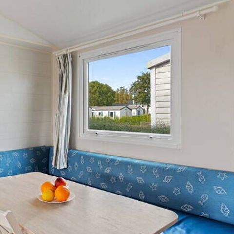 Bungalow 6 Personen - Mobilheim | Classic | 3 Schlafz. | 6 Pers. | Erhöhte, nicht überdachte Terrasse | 2 Bäder