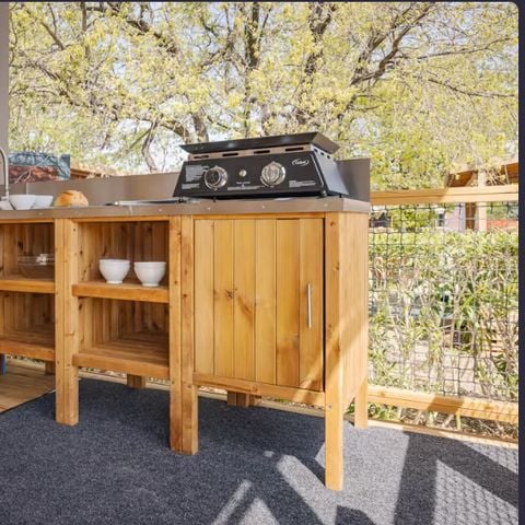 Mobilheim 8 personen - Mobilheim | Premium | 4 Zi. | 8 Pers. | Terrasse Lounge | Outdoor Küche | 2 Bad | Klima | TV