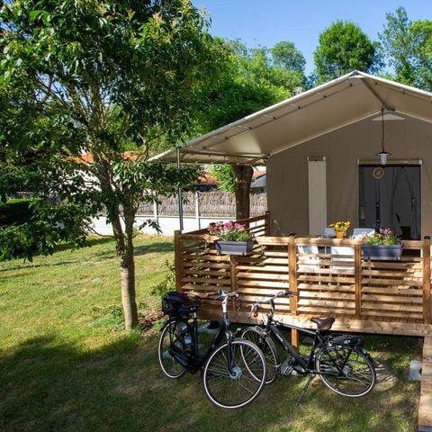 Canvas and wooden tent 5 persons - Le Lodge Oulébo 2ch. sleeps 5