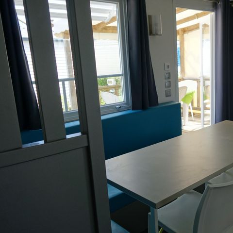 Stacaravan 6 personen - CAMPING ACAPULCO "MH 3 SLAAPKAMER OVERDEKT TERRAS 30/35m²" (in het Frans)