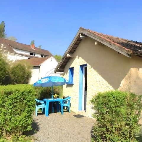 COUNTRY HOUSE 2 people - B9