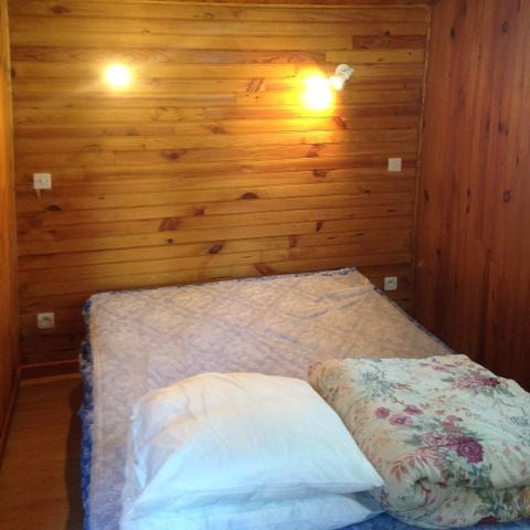 CHALET 4 personas - Sin instalaciones sanitarias