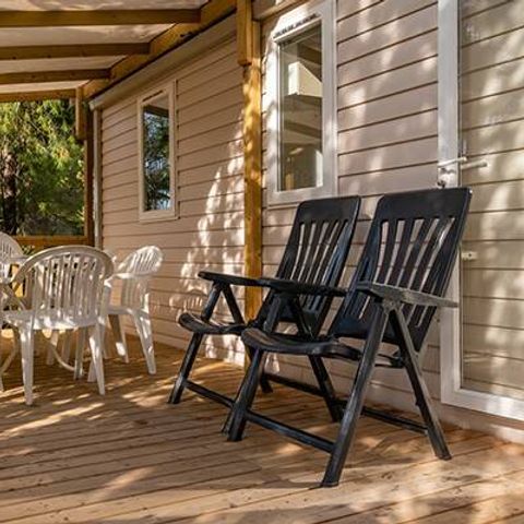 Bungalow 6 Personen - Mobilheim | Comfort | 3 Zi. | 6 Pers. | Erhöhte Terrasse | Clim.
