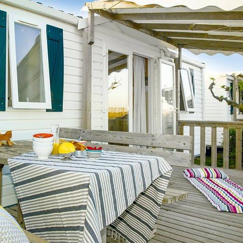Bungalow 4 personen - Stacaravan | Klassiek | 2 Slaapkamers | 4 Pers. | Verhoogd terras