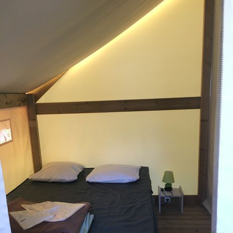 Zelt 4 Personen - Junior-Lodge-Zelt ohne Sanitäranlagen, mit Kaltwasseranschluss und Spülbecken in der Küche, für 4 Personen