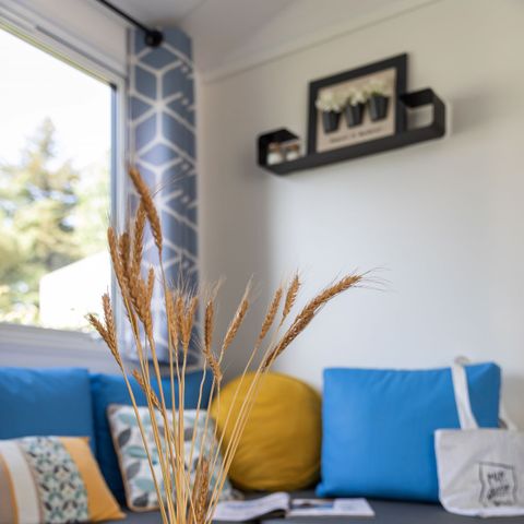 Stacaravan 5 personen - Grand Confort 27m² / 2 kamers - overdekt terras