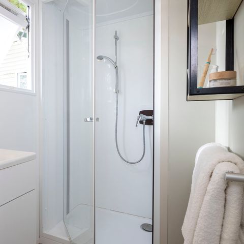 Mobilheim 4 personen - Mobilheim Confort 30m² - 2 Schlafzimmer + Überdachte Terrasse + TV 4/5 Pers.