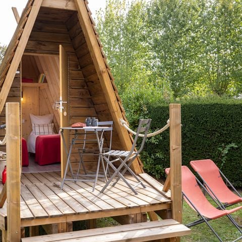 Accommodation 2 persons - Unusual package :Cabadienne 8m² - 1 bedroom + Frigidaire + Terrace 1/2 pers