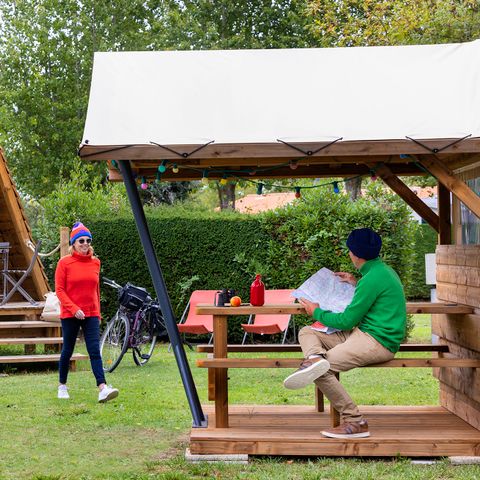 Unterkunft 2 personen - Ungewöhnliche Pauschale :Cabadienne 8m² - 1 Zimmer + Kühlschrank + Terrasse 1/2 Pers.