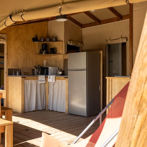 Safaritent 4 personen - Cabane Cotton Confort 32m² - 2 slaapkamers + Overdekt terras + Voetgangerszone 4 personen