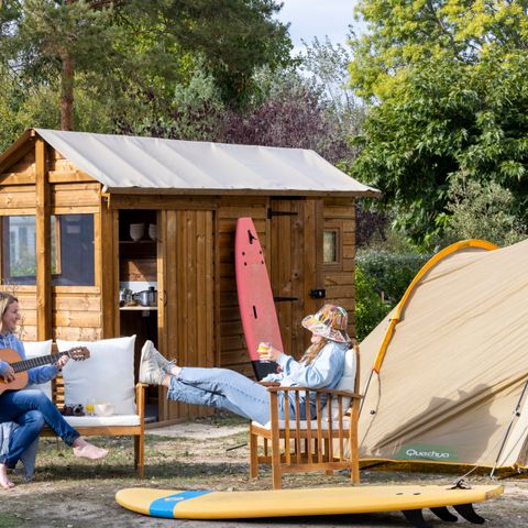 PIAZZOLA - Pacchetto Premium Freecamp con bagno privato + cucina + area semipedonale per 2/6 persone