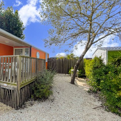Mobilheim 4 personen - Cottage GOYAVE - 25m² - integrierte halbüberdachte Terrasse - 2 Zimmer 4 pers.