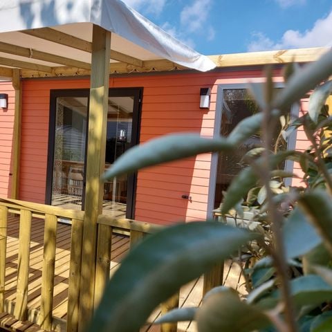 MOBILHOME 6 personnes - Cottage PAPAYE - 33m² - Terrasse semi-couverte - 3 Chambres - 4/6 pers