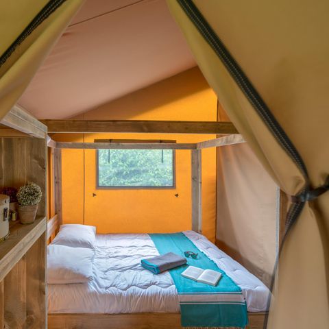 Safaritent 6 personen - Houten lodge 2 slaapkamers zonder sanitair