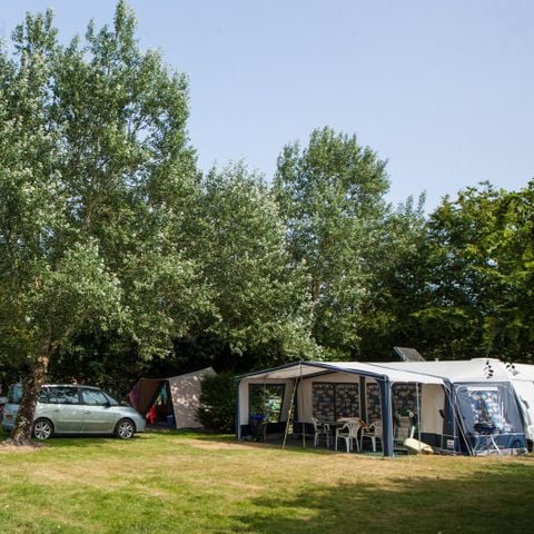 STAANPLAATS - Premium 160-250m² Riolering+Water+Elektriciteit