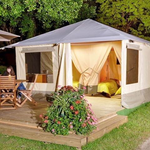 TENT 4 people - MAYOTTE (WITHOUT SANITARY FACILITIES)