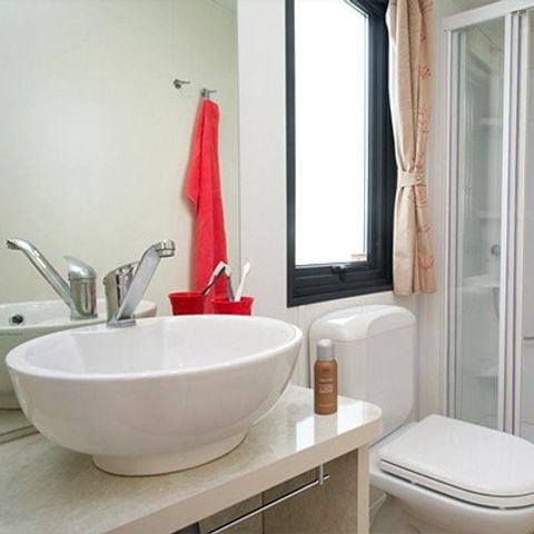 Mobilhome 4 personnes - Mobil-home | Comfort XL | 2 Ch. | 4 Pers. | Terrasse surélevée | Clim.