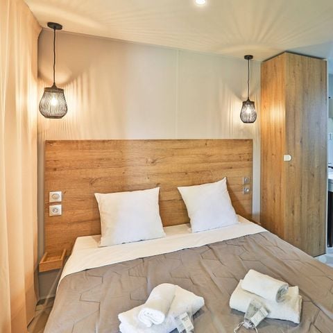 MOBILHOME 4 personnes - Mobil-home | Premium Exclusive | 2 Ch. | 4 Pers. | Terrasse surélevée | 2 SDB